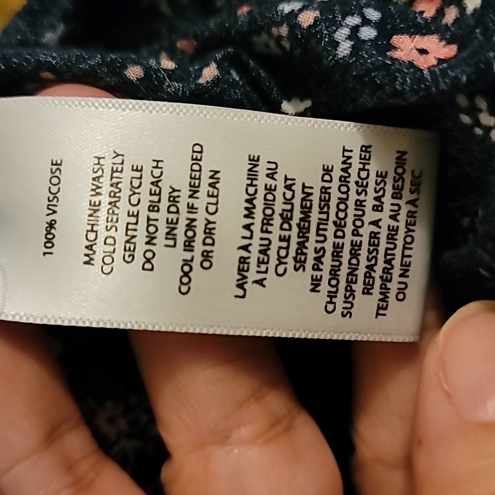 Floral Navy Skirt - Picture 4 of 4